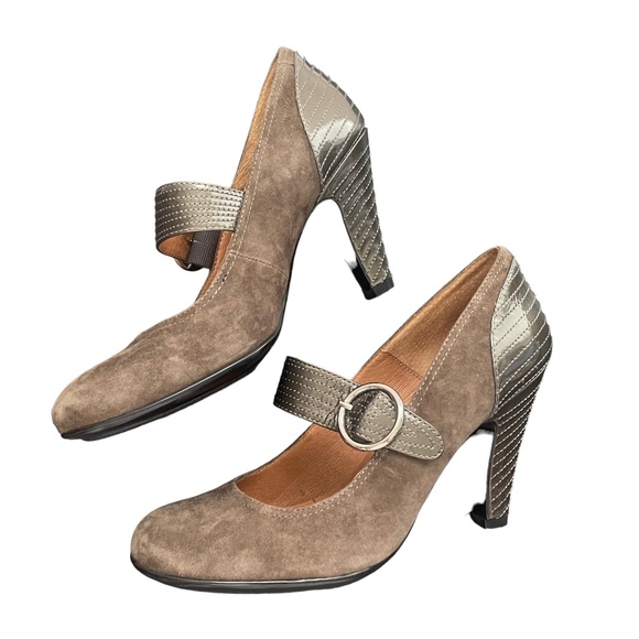 Sofft 7 1/2 Brown Suede Shoes Heels 3 1/2 inch - Picture 1 of 10